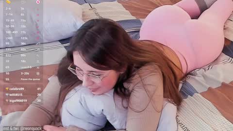 Snapshot of neonquack chatting on 01.30.25 Riley online show from 01.30.25