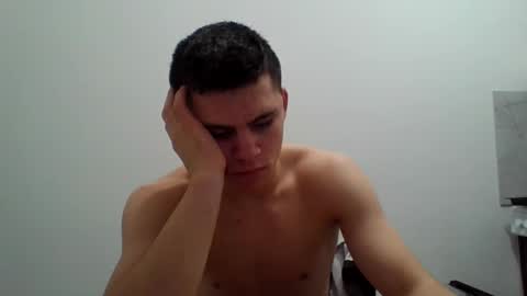 Snapshot of neoplayboy2 chatting on 11.02.25 neoplayboy2 online show from 11.02.25