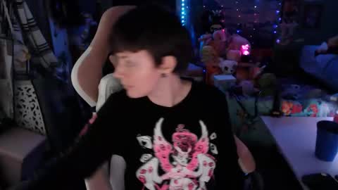 Snapshot of nerdy_squirty chatting on 05.02.26 NerdySquirty online show from 05.02.26