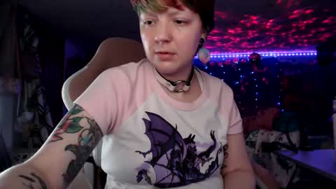 Snapshot of nerdy_squirty chatting on 06.25.26 NerdySquirty online show from 06.25.26
