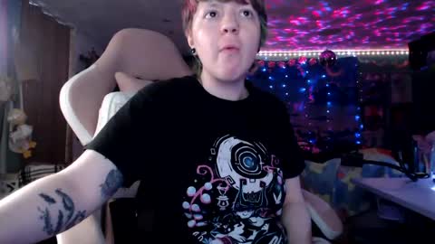 Snapshot of nerdy_squirty chatting on 07.13.26 NerdySquirty online show from 07.13.26