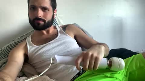 nutsteraj online show from 11.24.25