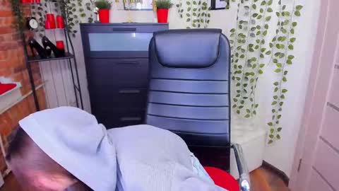 nero_asta online show from 11.30.25