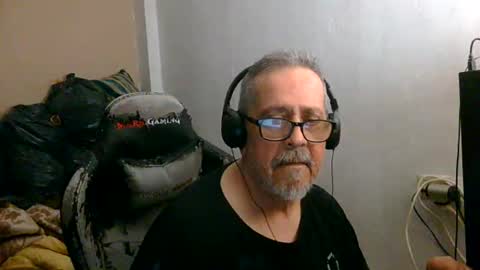 Snapshot of neron401 chatting on 04.23.26 neron401 online show from 04.23.26