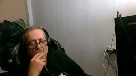 Snapshot of neron401 chatting on 04.27.26 neron401 online show from 04.27.26
