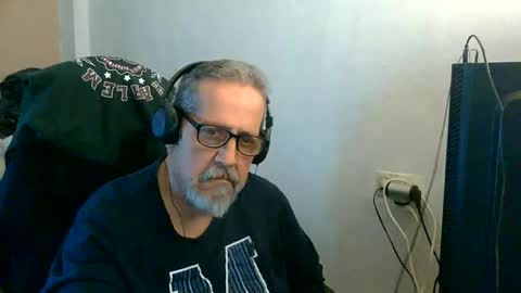 Snapshot of neron401 chatting on 05.16.26 neron401 online show from 05.16.26