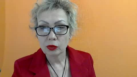 NessyJenixs online show from 02.20.25