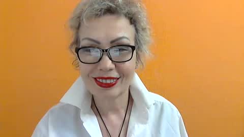 NessyJenixs online show from 03.05.25