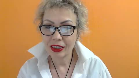 NessyJenixs online show from 03.06.25