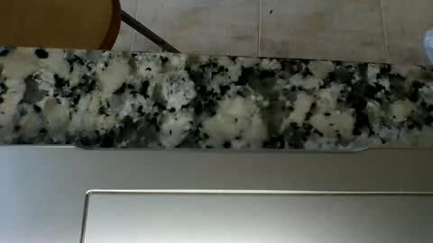 Snapshot of neuronas33 chatting on 10.30.25 Volsonov online show from 10.30.25