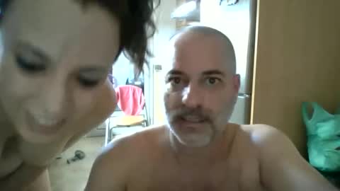 Snapshot of neuronas33 chatting on 11.12.25 Volsonov online show from 11.12.25