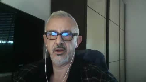 Snapshot of nevenerabis chatting on 11.06.25 nevenerabis online show from 11.06.25