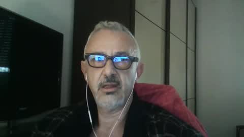 Snapshot of nevenerabis chatting on 11.09.25 nevenerabis online show from 11.09.25