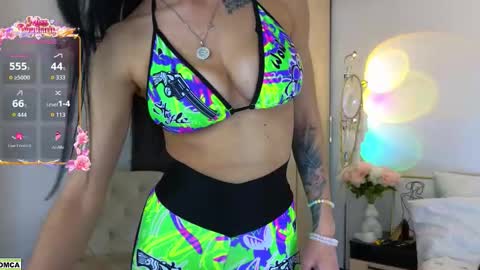 Snapshot of nevergiveup_1 chatting on 02.10.26 never give up online show from 02.10.26