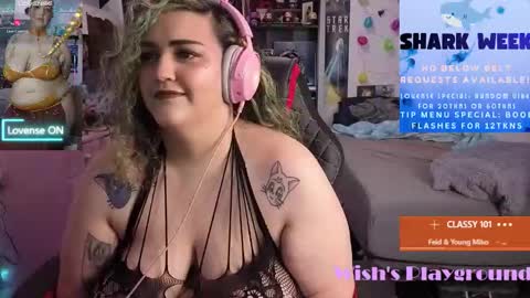 Snapshot of nevermakeawish chatting on 11.06.25 Wishs Playground online show from 11.06.25