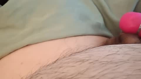 Snapshot of neverseentthatb4 chatting on 09.17.25 Matt online show from 09.17.25