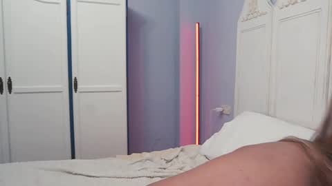 new dee online show from 02.15.25