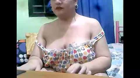 Snapshot of new_taboo_fetishqueen chatting on 06.02.26 mariapaula online show from 06.02.26