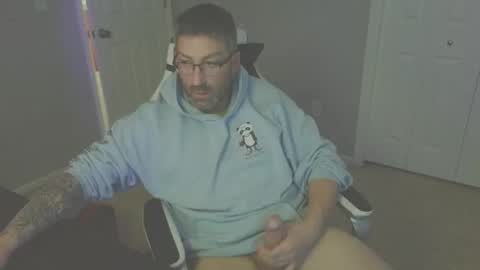 Snapshot of newevo chatting on 03.08.26 newevo online show from 03.08.26