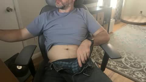 Snapshot of newguy_097 chatting on 10.01.25 newguy_097 online show from 10.01.25