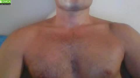 Snapshot of newtyguy90 chatting on 09.20.25 newtyguy90 online show from 09.20.25