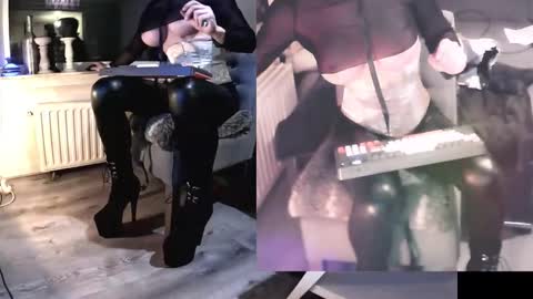 Snapshot of newwetcouple chatting on 02.23.26 NylonHeelFreaks online show from 02.23.26