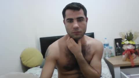 Snapshot of newworld0 chatting on 12.31.24 newworld0 online show from 12.31.24