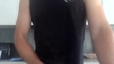 Snapshot of newysub75 chatting on 02.01.25 newysub75 online show from 02.01.25