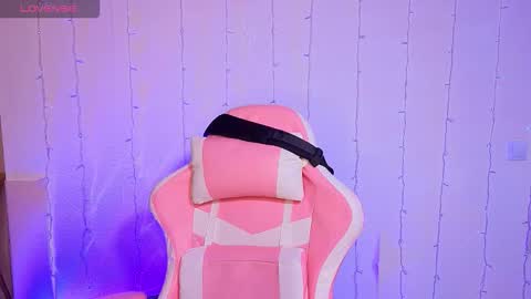 Snapshot of nexxxusme chatting on 02.13.26 nexxxusme online show from 02.13.26