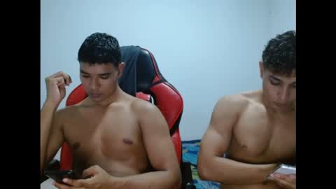 Snapshot of ney_quiroz chatting on 09.16.25 ney hotman online show from 09.16.25