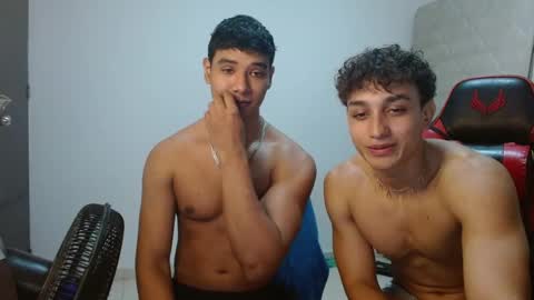 Snapshot of ney_quiroz chatting on 10.15.25 ney hotman online show from 10.15.25