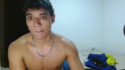 Snapshot of ney_quiroz chatting on 11.05.25 ney hotman online show from 11.05.25