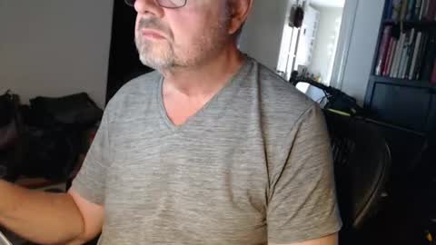Snapshot of neyt2026 chatting on 07.22.26 Neyt online show from 07.22.26