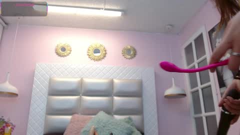 Snapshot of nezzukoo chatting on 05.14.26 nezzukoo online show from 05.14.26