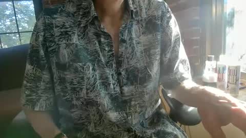 Snapshot of nfgwholoves2cum chatting on 10.03.25 NFG Nice Friendly Guy Dick online show from 10.03.25