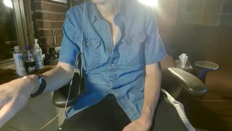 Snapshot of nfgwholoves2cum chatting on 10.24.25 NFG Nice Friendly Guy Dick online show from 10.24.25