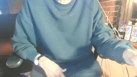 Snapshot of nfgwholoves2cum chatting on 10.25.25 NFG Nice Friendly Guy Dick online show from 10.25.25