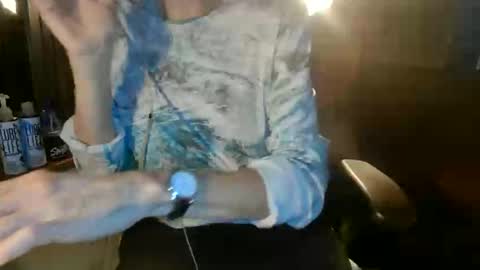 Snapshot of nfgwholoves2cum chatting on 10.31.25 NFG Nice Friendly Guy Dick online show from 10.31.25