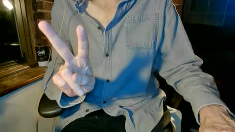 Snapshot of nfgwholoves2cum chatting on 11.07.25 NFG Nice Friendly Guy Dick online show from 11.07.25