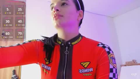 Snapshot of nia_16 chatting on 10.28.25 nia_16 online show from 10.28.25