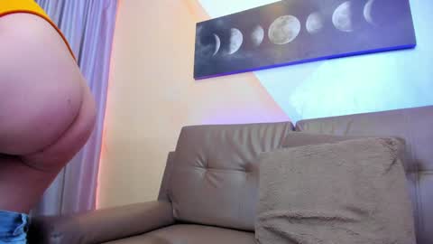 Snapshot of nia_stark chatting on 02.01.25 Estefani online show from 02.01.25