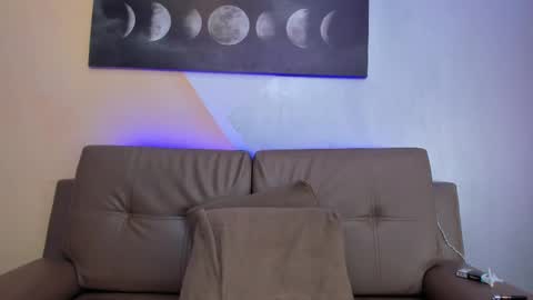 Snapshot of nia_stark chatting on 02.28.25 Estefani online show from 02.28.25