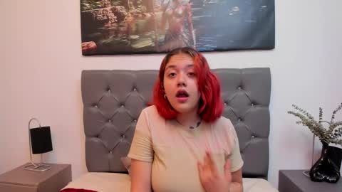 Snapshot of nia_stark chatting on 03.02.25 Estefani online show from 03.02.25