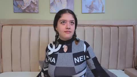 Snapshot of nia_stark chatting on 04.04.26 Estefani online show from 04.04.26