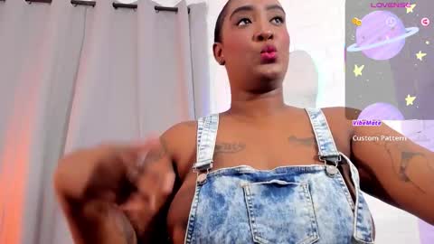 Snapshot of niafire chatting on 10.03.25 Nia online show from 10.03.25