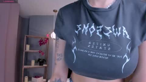 SQUIRTER DOLL    online show from 09.12.25