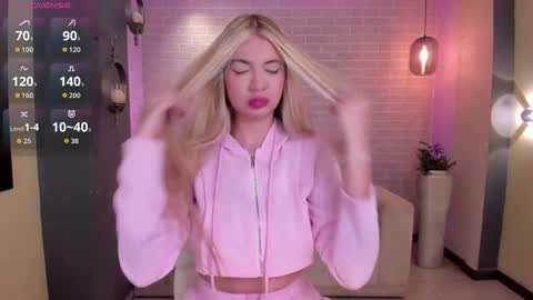 SQUIRTER DOLL    online show from 01.10.26