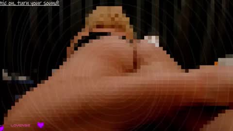 Snapshot of niatonoori chatting on 10.14.25 Kim online show from 10.14.25