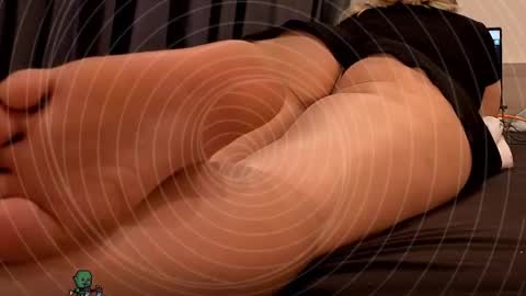 Kim online show from 04.18.26