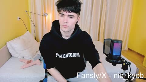 Snapshot of nic_ky chatting on 12.10.24 Nick PVT is open FanslyTwitter - Nic kycb online show from 12.10.24